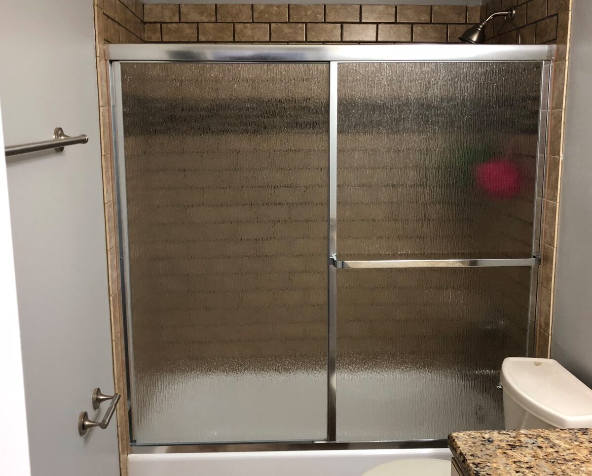 10711 5th Ave Cutoff Unit 110 bathroom