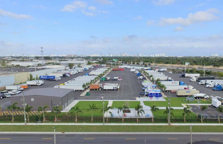 Miami Truck Parking (247 Truck & Trailer Parking)