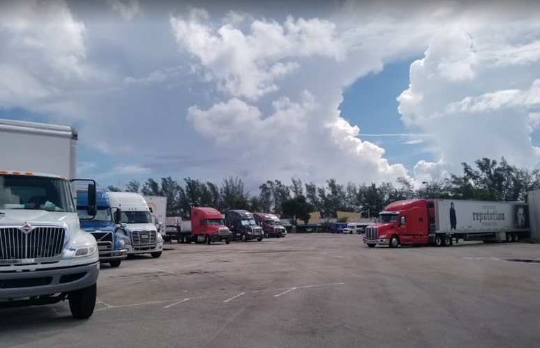 Vantage Truck Parking – Hallandale Beach